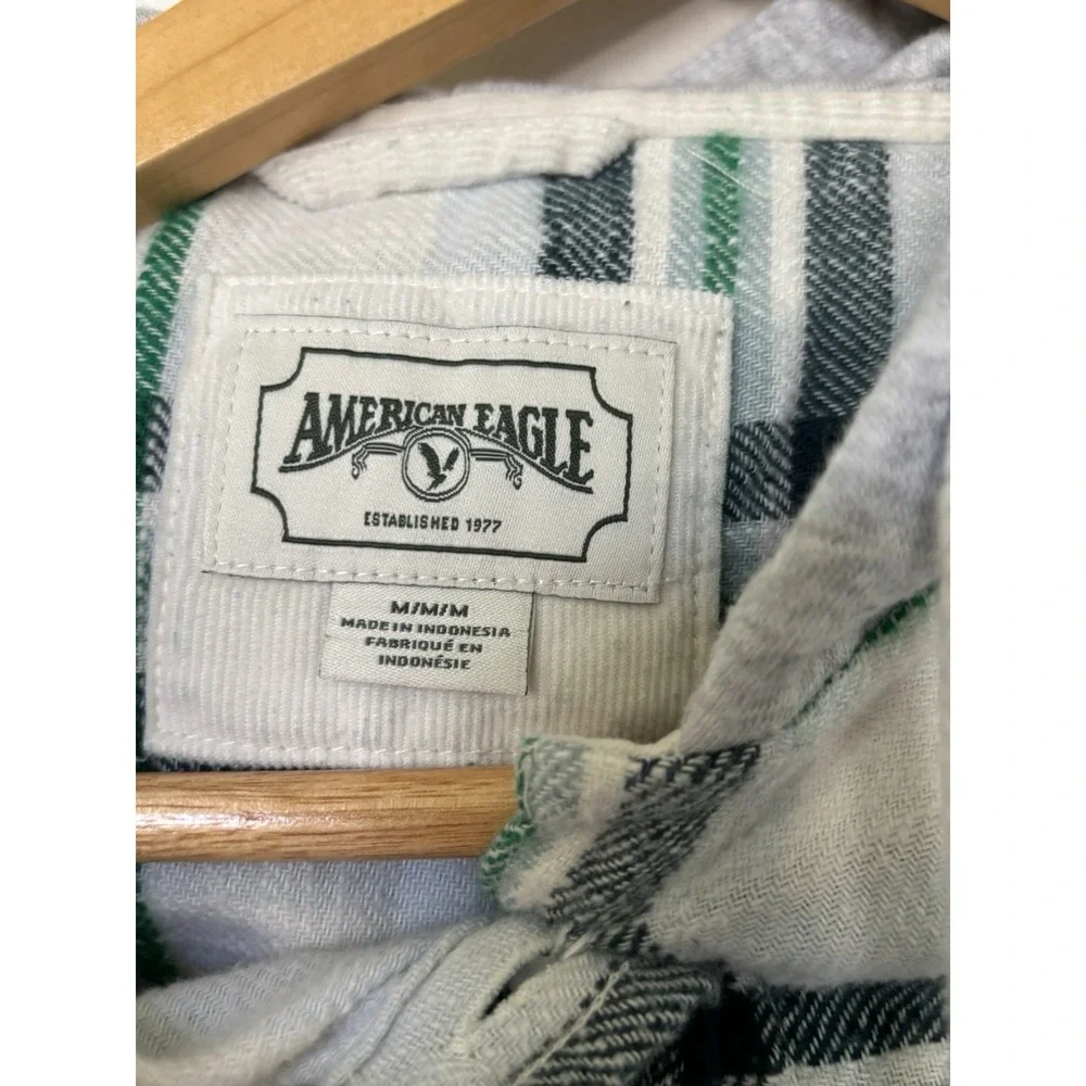 American Eagle Outfitters Shirt  Medium Green Plaid Hooded Flannel Henley UNISEX - Picture 4 of 6